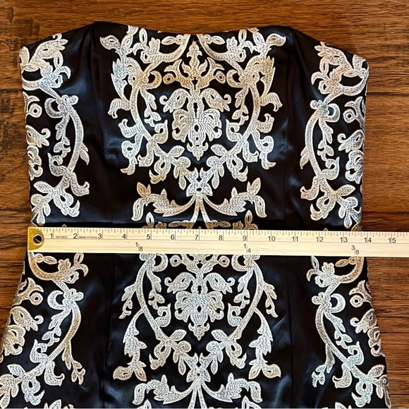WHBM Strapless Cocktail Dress Size 2 Black Satin Gold Embroidered Sheath Fitted - Picture 11 of 16